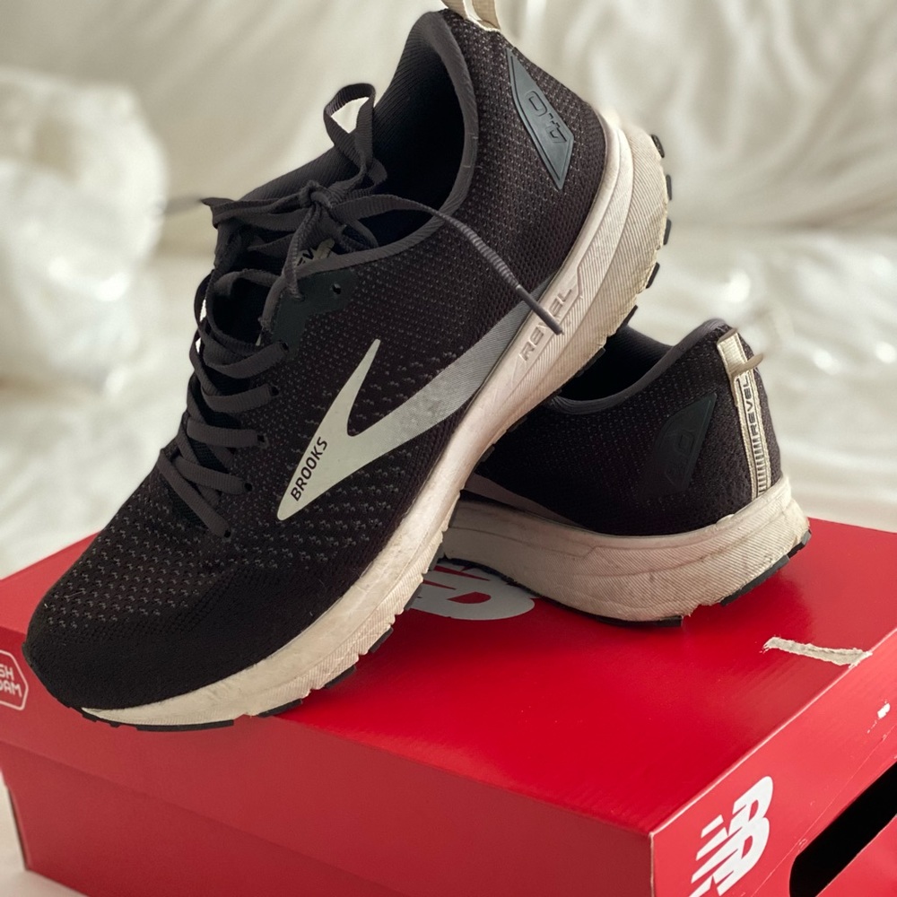Brooks Revel 4 Mens - 9